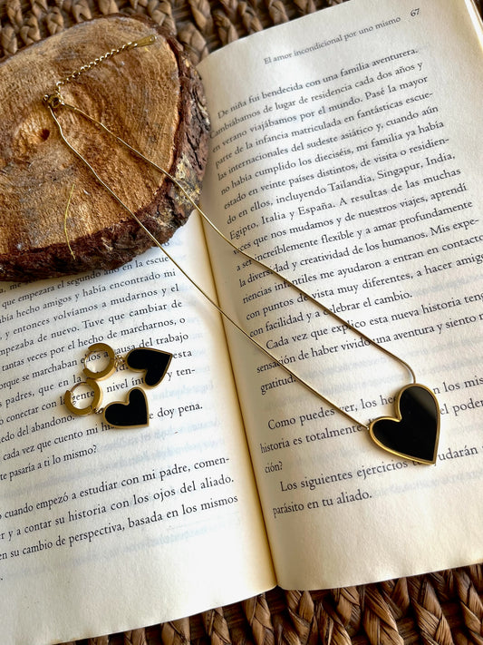 Conjunto corazón negro