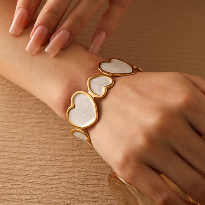 Brazalete corazon blanco